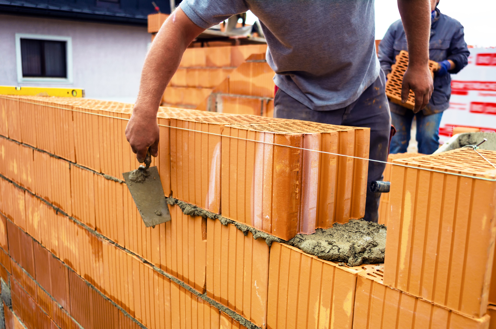 He roto la pared (accidentalmente) ¿Cómo reparar agujero que traspasa la  pared? - Albañilería 